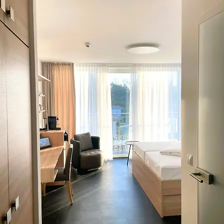 Hotel Havellandhalle - Hotel, Sport Und Wellness 4*