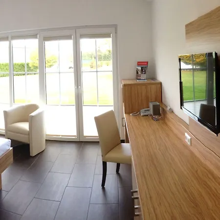 Отель Havellandhalle - Hotel, Sport Und Wellness 4*