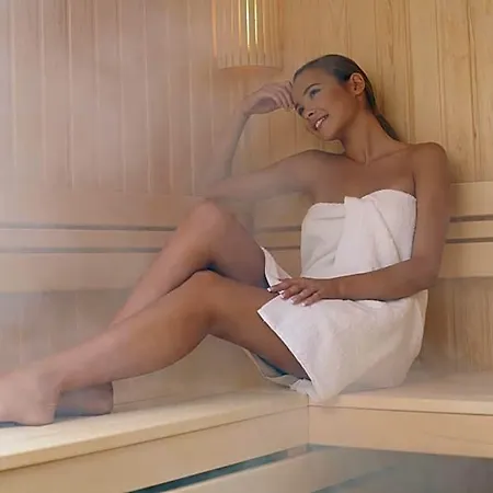 Havellandhalle - Hotel, Sport Und Wellness