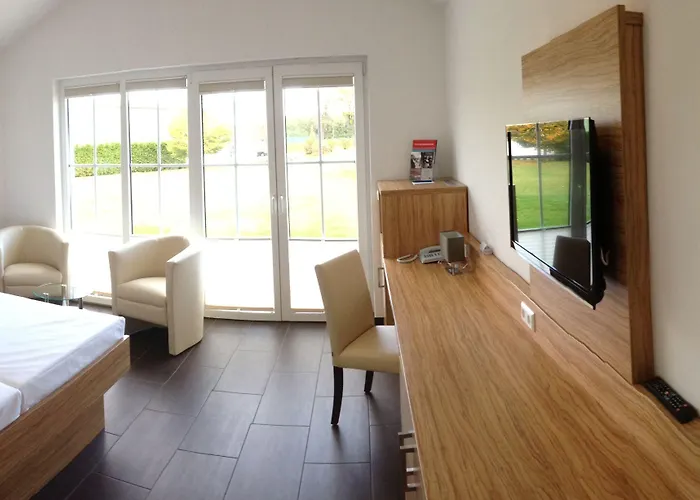 Hotel Havellandhalle - Hotel, Sport Und Wellness 4*